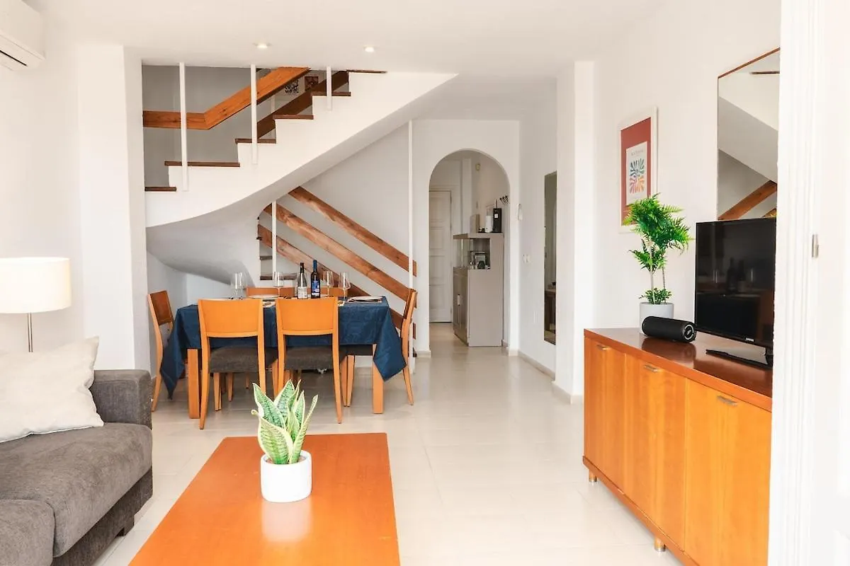 דירות פואנגירולה Juliana Seaviews ספרד